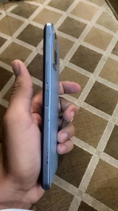 Vivo Y33