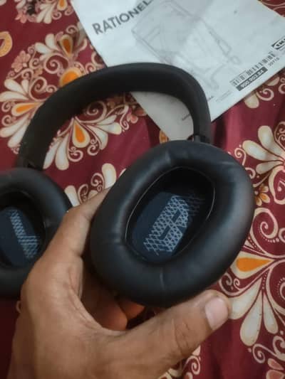 JBL original wireless headphones e65btnc