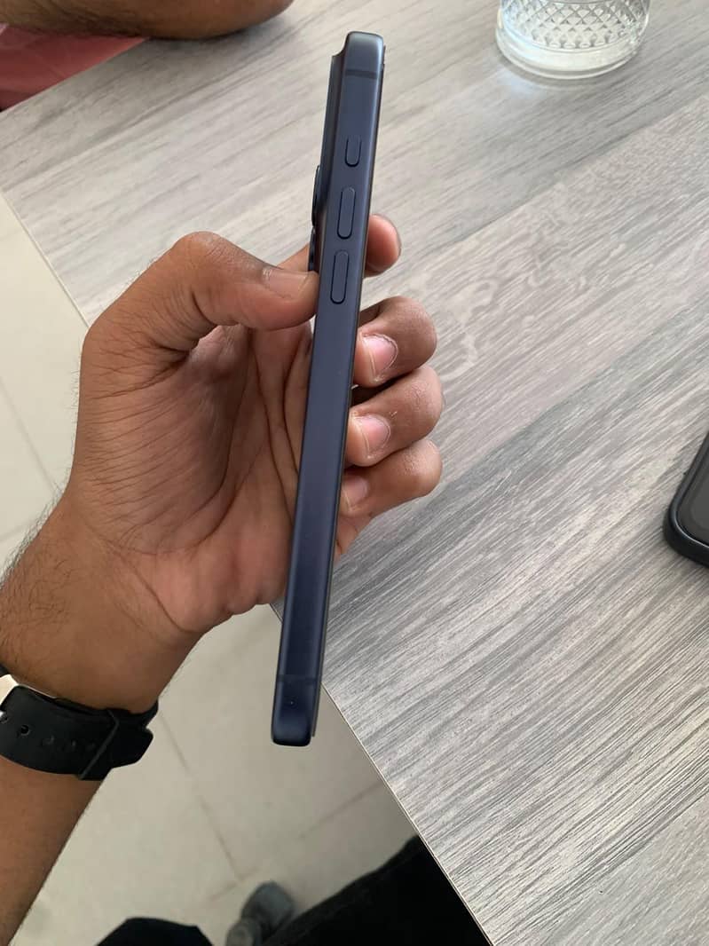 Apple iPhone 17 Pro Max 6
