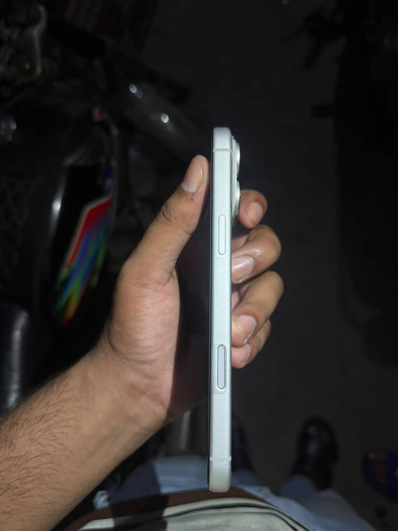 Apple iPhone 17 Pro Max 1
