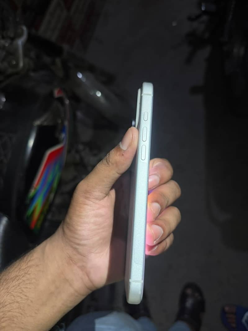 Apple iPhone 17 Pro Max 3