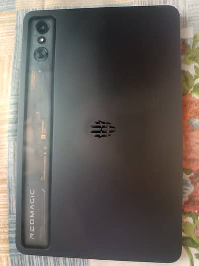 Red Magic Astra 10/10 Gaming tablet 120fbs Heavy device