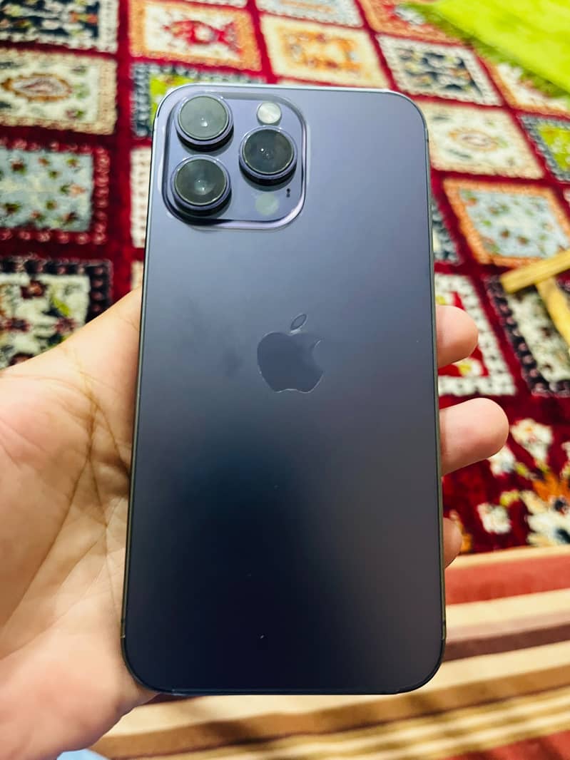 Apple iPhone 14 Pro Max 4