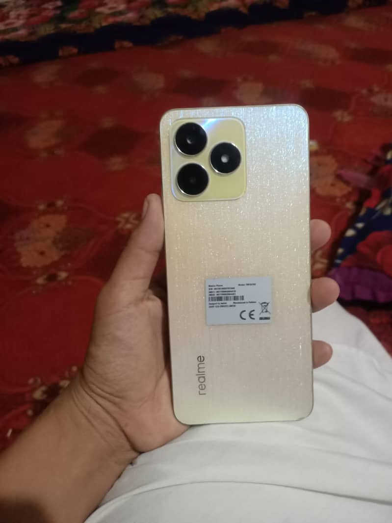 Realme C53 0
