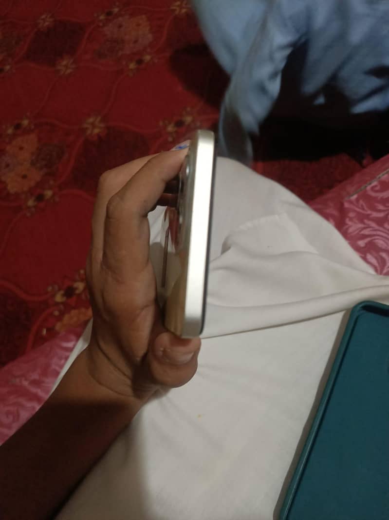 Realme C53 2