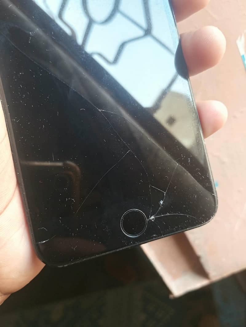 Apple iPhone 7 Plus 1