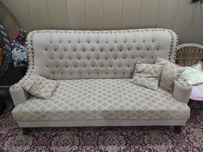 7 Seater Sofa Set Along With Center Tabel