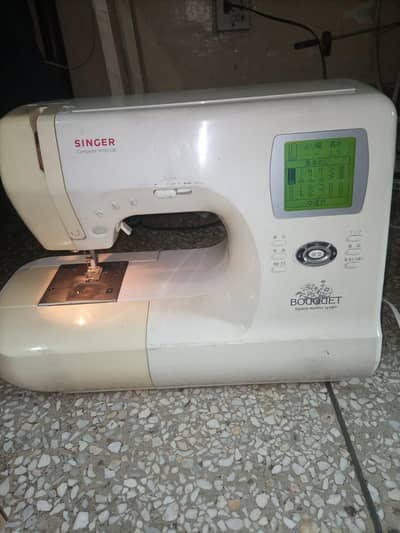 singer computer bouquet9700DX sewing machine with Adaptor &manual book