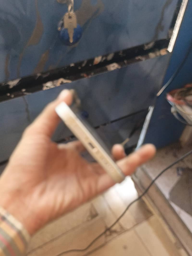 Apple iPhone 14 plus 4