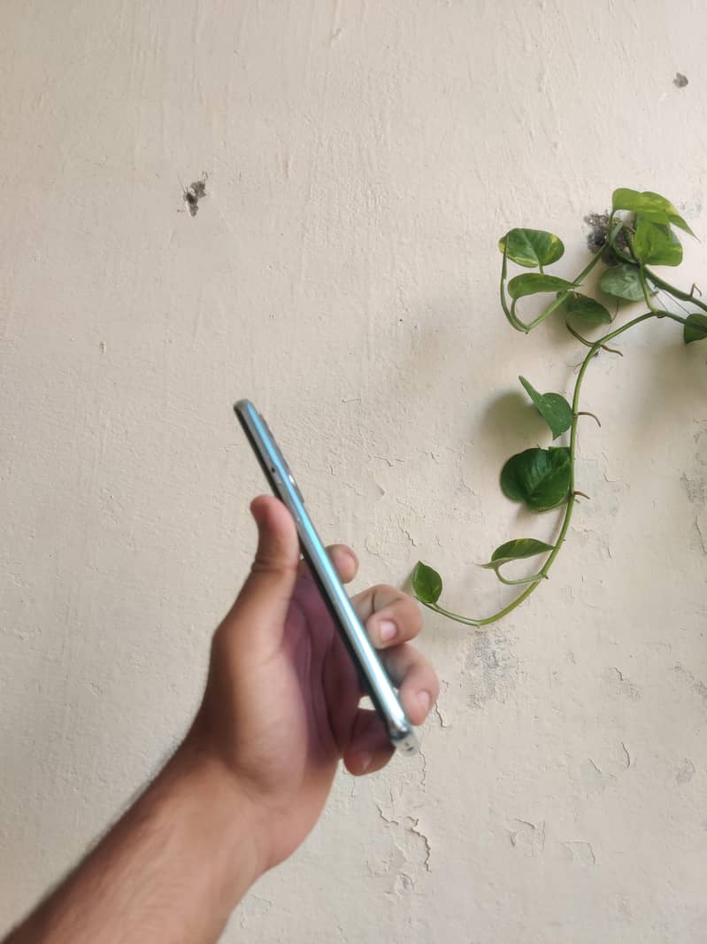 One Plus 9 Pro 4