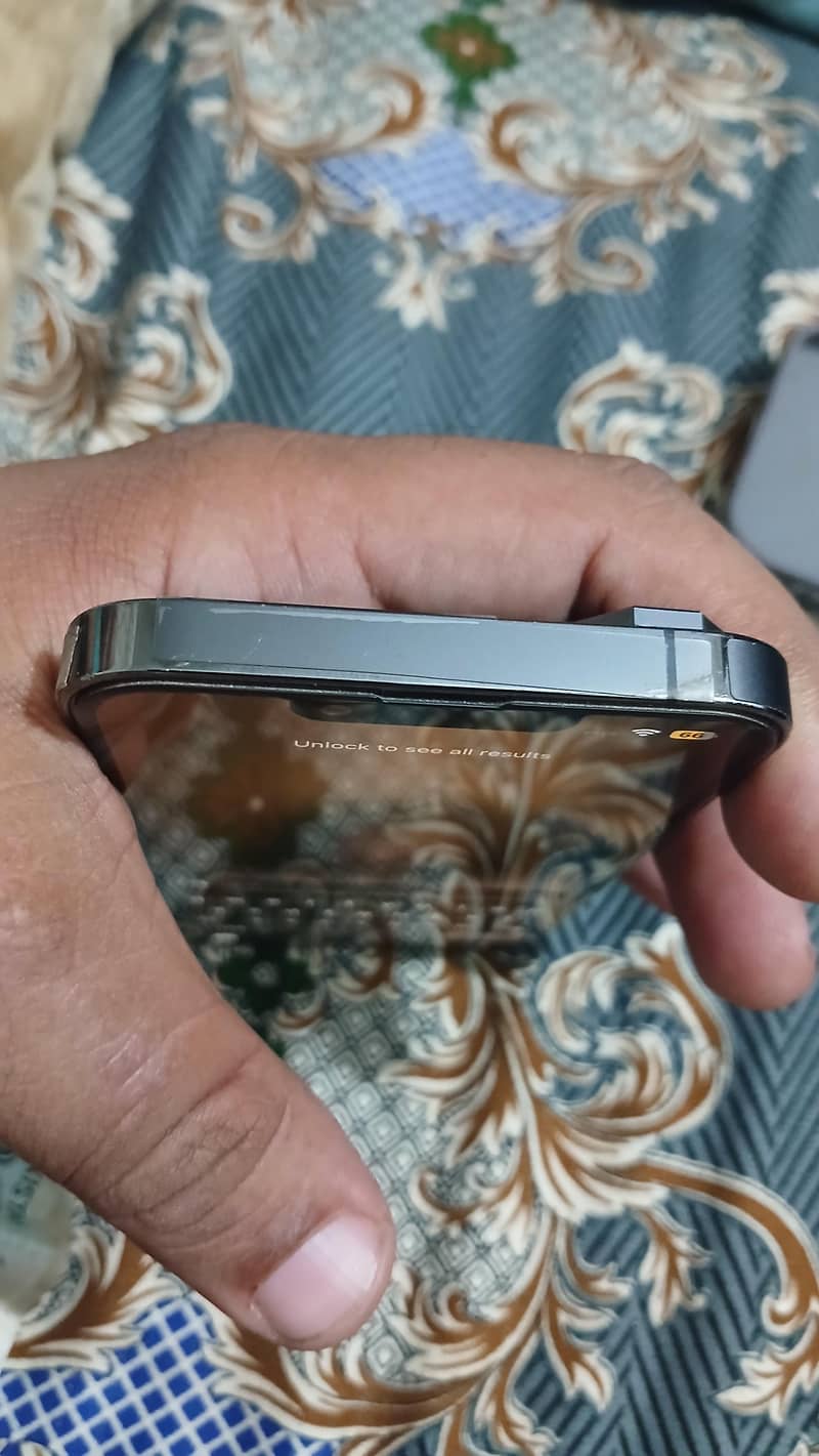 Apple iPhone 13 Pro 3