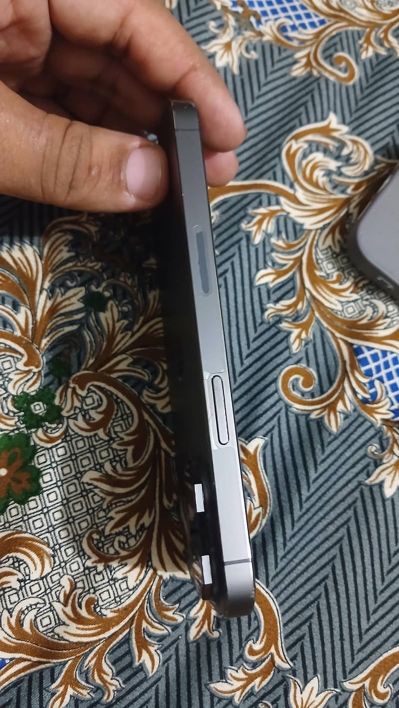 Apple iPhone 13 Pro 5