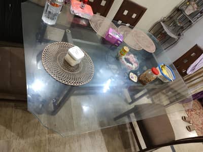 6 Seater Dining Table In 10/10 Condition