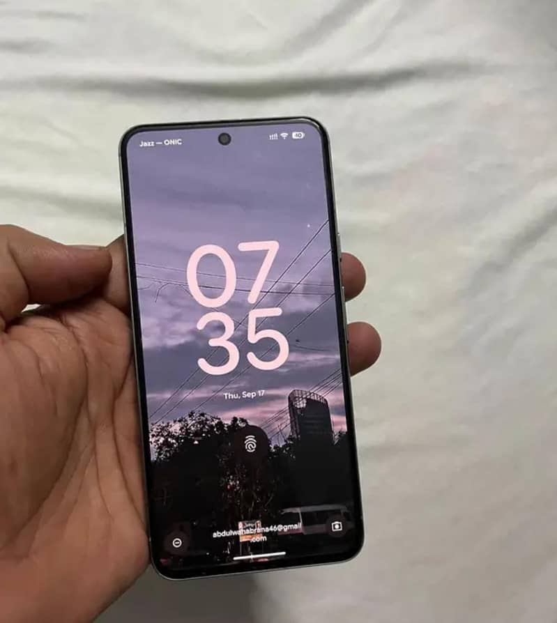 Google Pixel 8 1