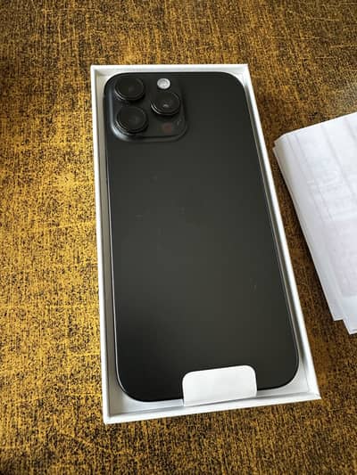 Apple iPhone 16 Pro Max