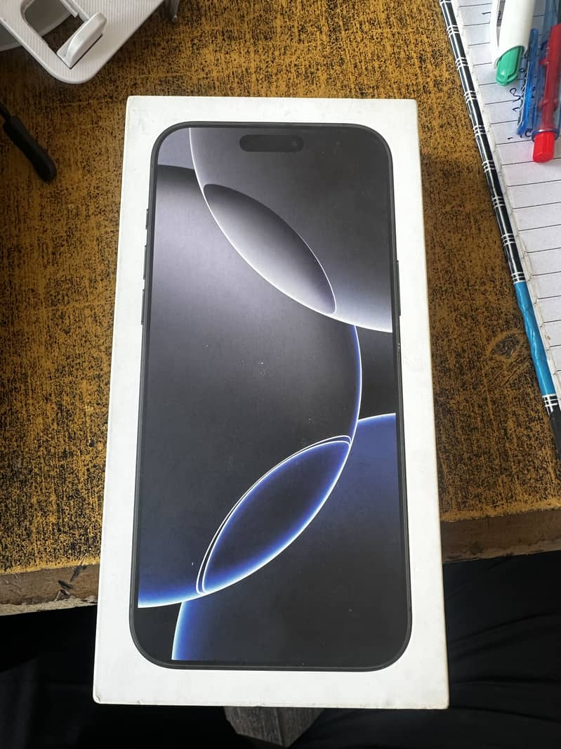 Apple iPhone 16 Pro Max 6
