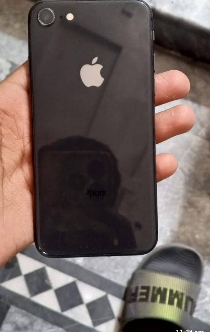 Apple iPhone 8 2
