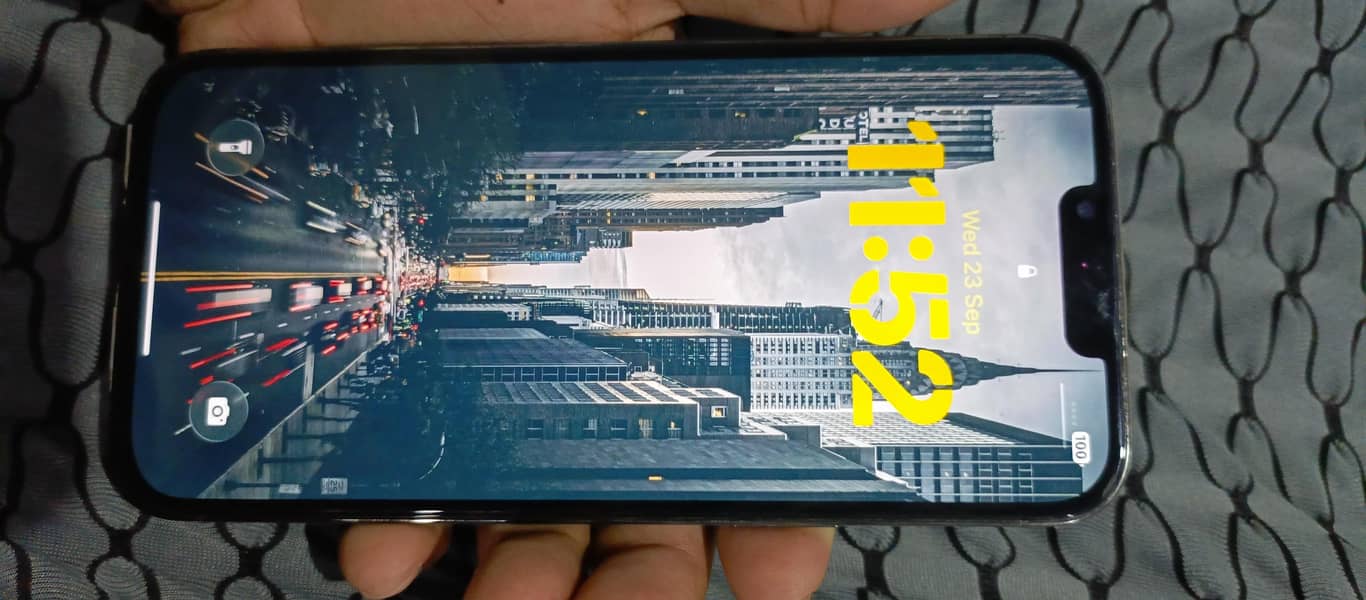 Apple iPhone 13 Pro Max 1