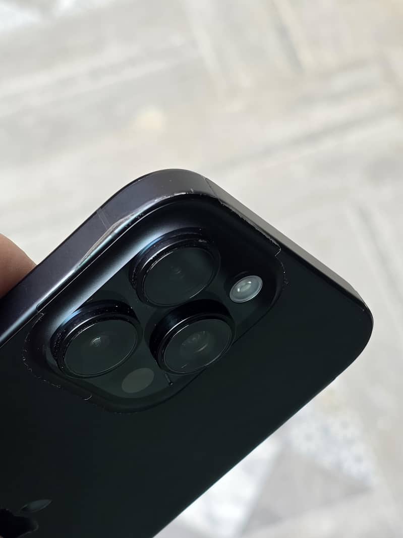 Apple iPhone 16 Pro Max 7