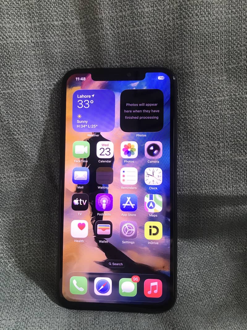 Apple iPhone 11 Pro Max 1