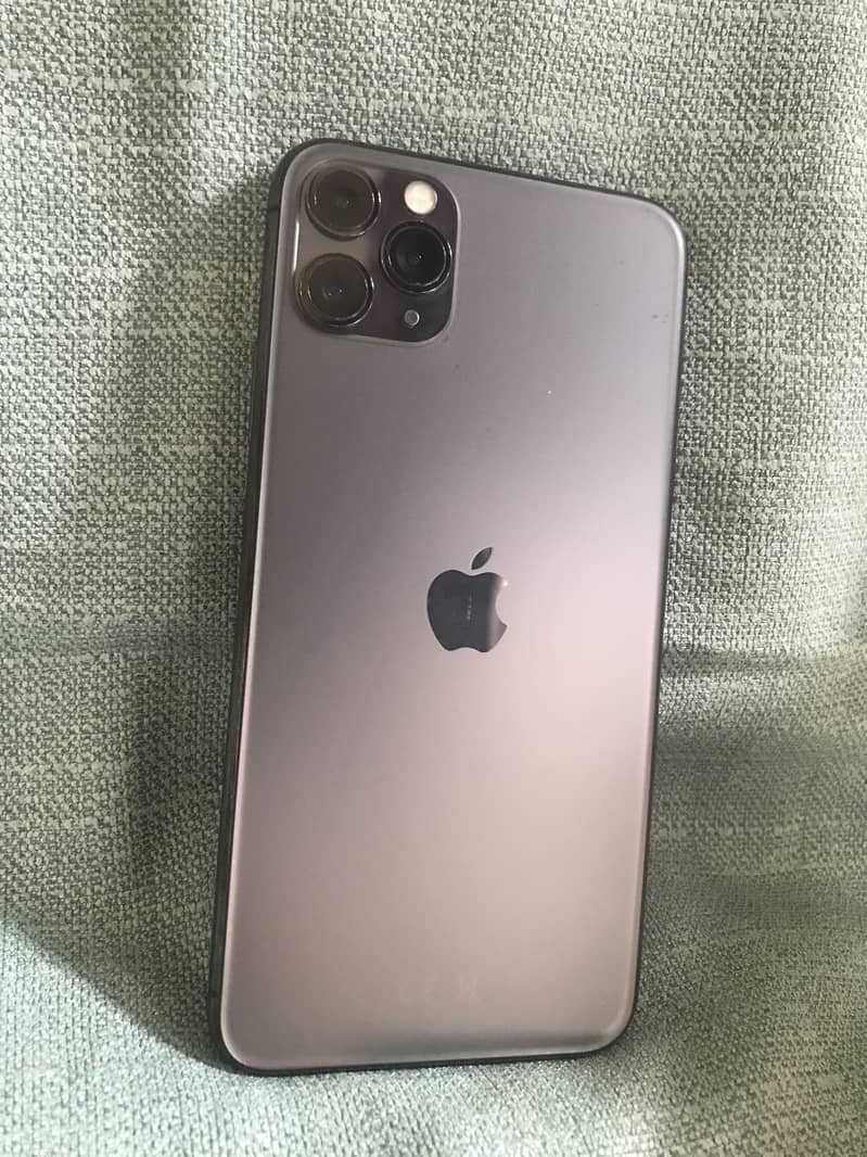 Apple iPhone 11 Pro Max 7