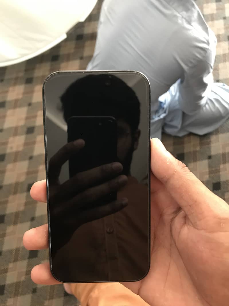 Apple iPhone 15 9
