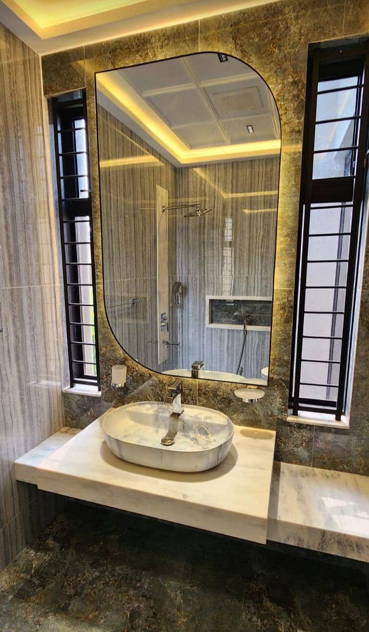 Lite Mirror 8