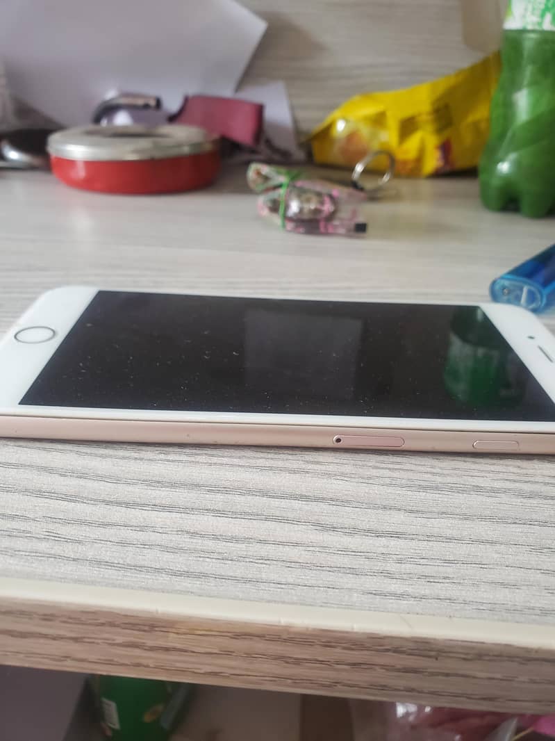Apple iPhone 6 Plus 1