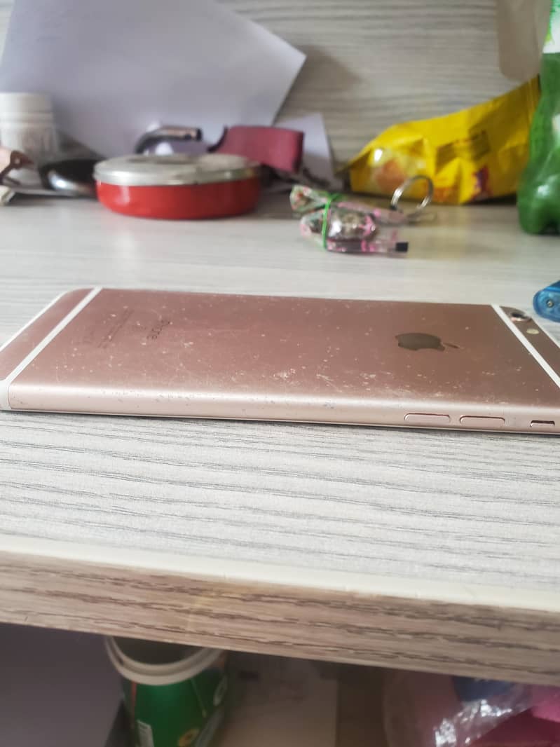 Apple iPhone 6 Plus 3