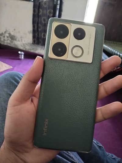 Infinix Note 40 Pro