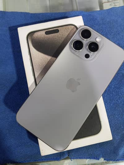Apple iPhone 15 Pro Max jv 256 GB 95 health 250 cycle