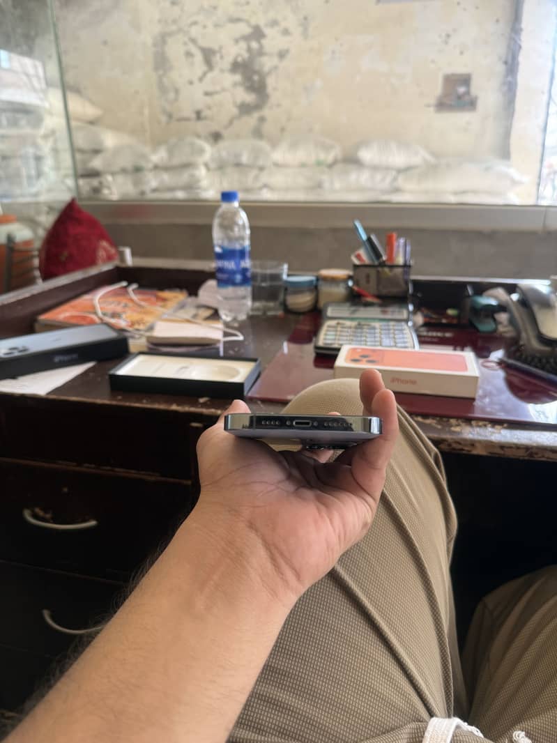 Apple iPhone 13 Pro Max 5