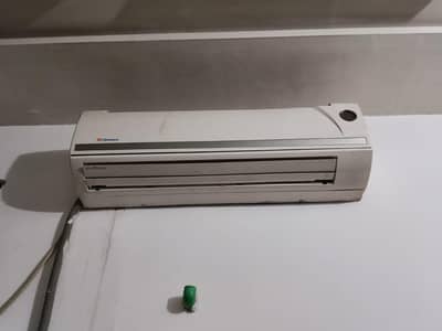 1.5 Ton Dawlance Ac Working Condition