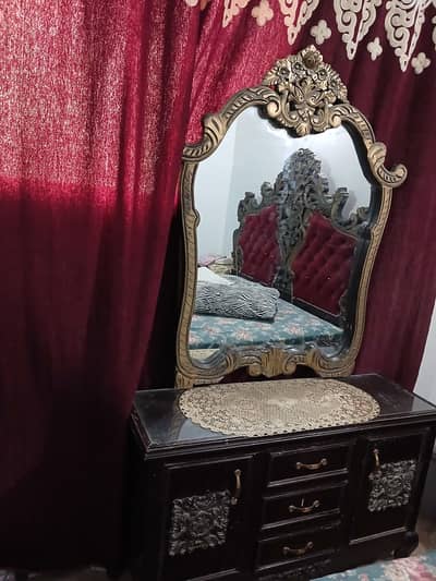 dressing table