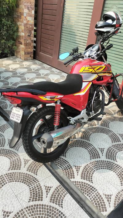 HONDA CB 150 F