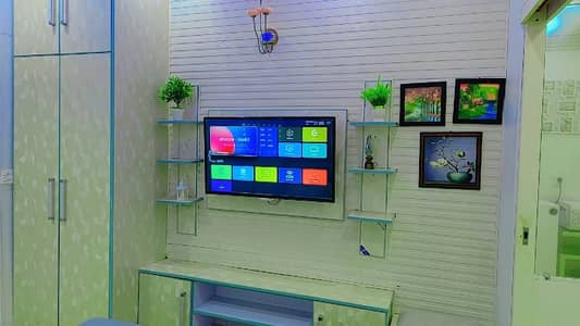 Fully Furnished Flat For Sale. (Johar Town Near By Emporium Mall )
