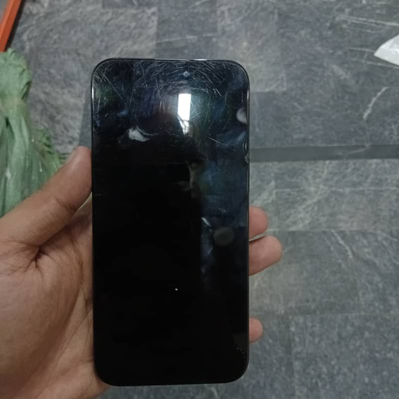 Apple iPhone 15 Pro Max 6