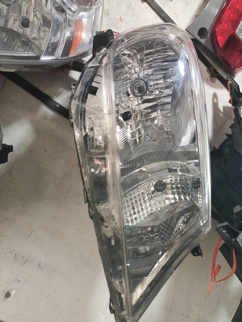 vitz 2012model headlights 1