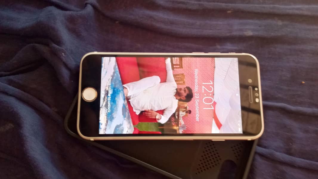 Apple iPhone 7 1