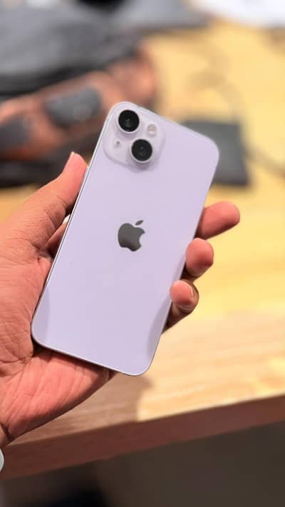 Apple iPhone 14