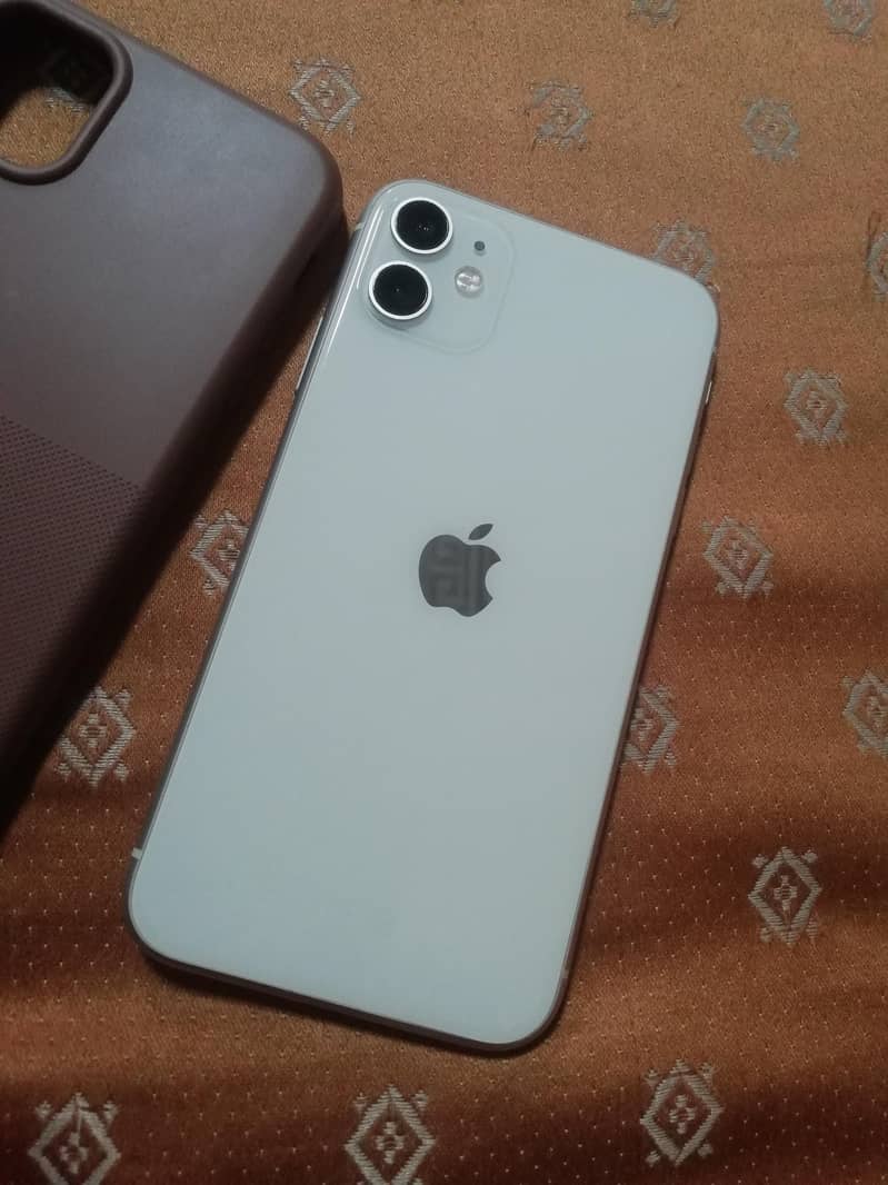 Apple iPhone 11 0