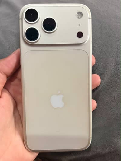 iPhone 17 pro max
