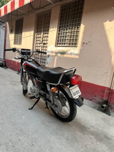 Honda 125 Black Colour Brand New