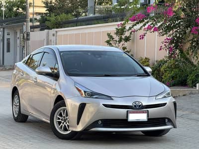Toyota Prius 2020 S Hybrid