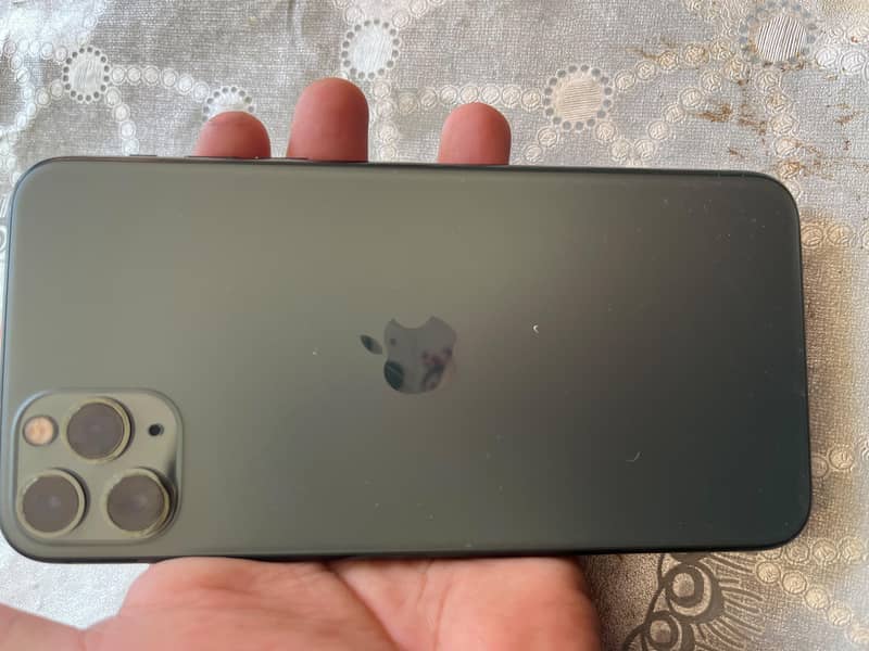 Apple iPhone 11 Pro Max 3
