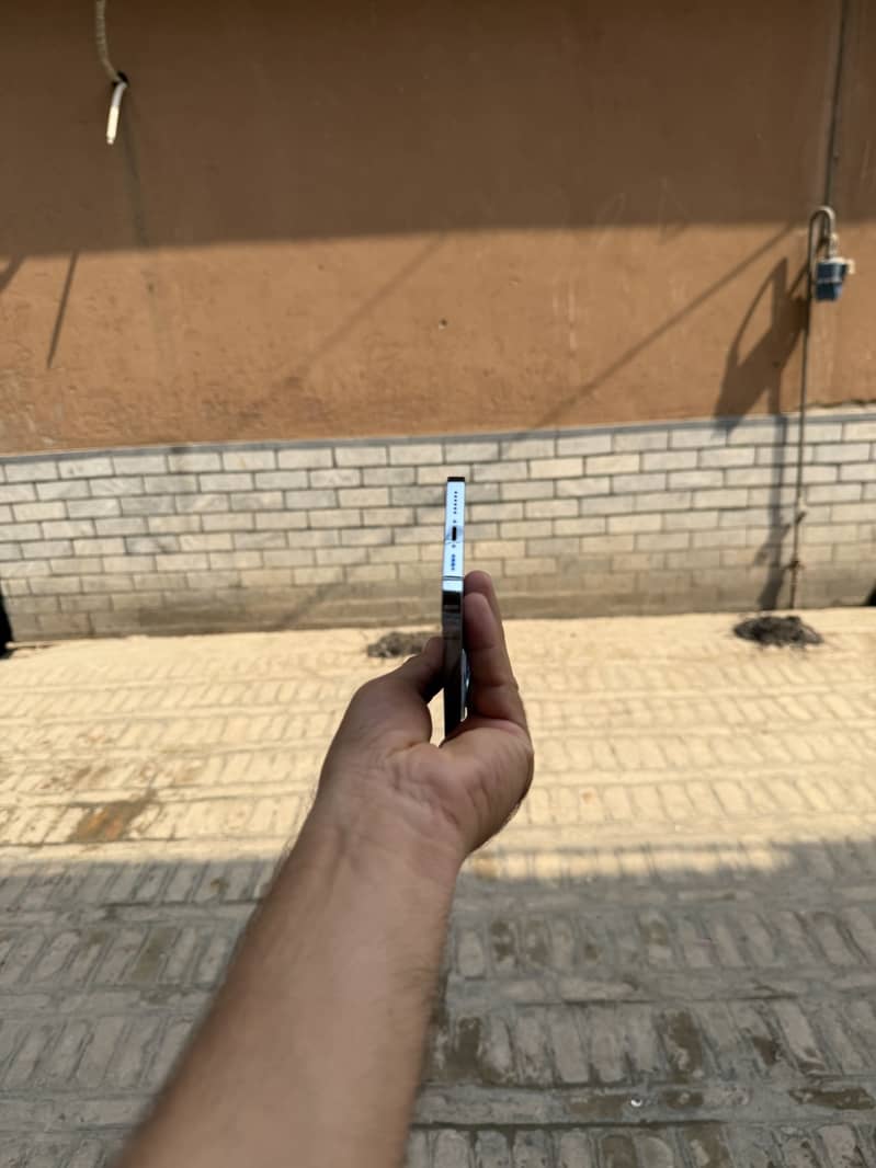 Apple iPhone 13 Pro Max 7
