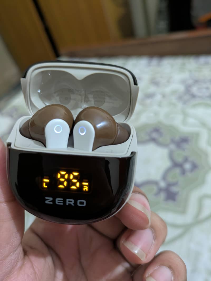 Earbuds Crystal Zero 7