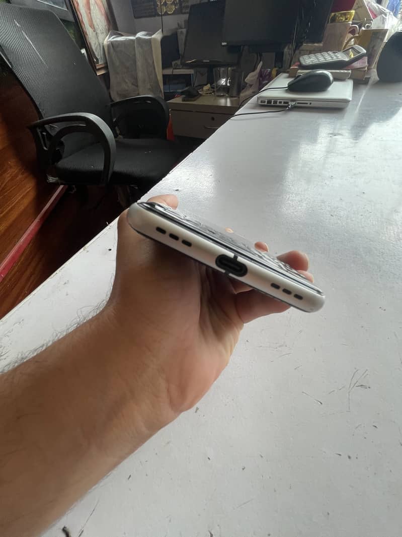 BlackBerry KEYone 3