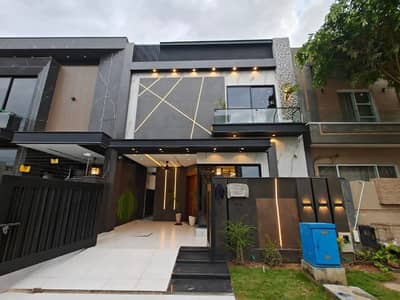 One Of Most Luxurios 5 Marla House Available For Rent IN Dha Phase 9 Town
