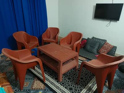 BOSS Plastic chairs & Table